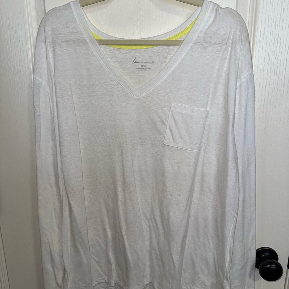 Lane Bryant White V-Neck Roll-Tab Pocket Tee - Size 18/20